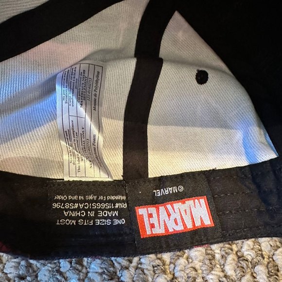 Marvel Deadpool Snapback Cap Unisex Adult Red Adjustable Superhero Hat - Picture 8 of 8